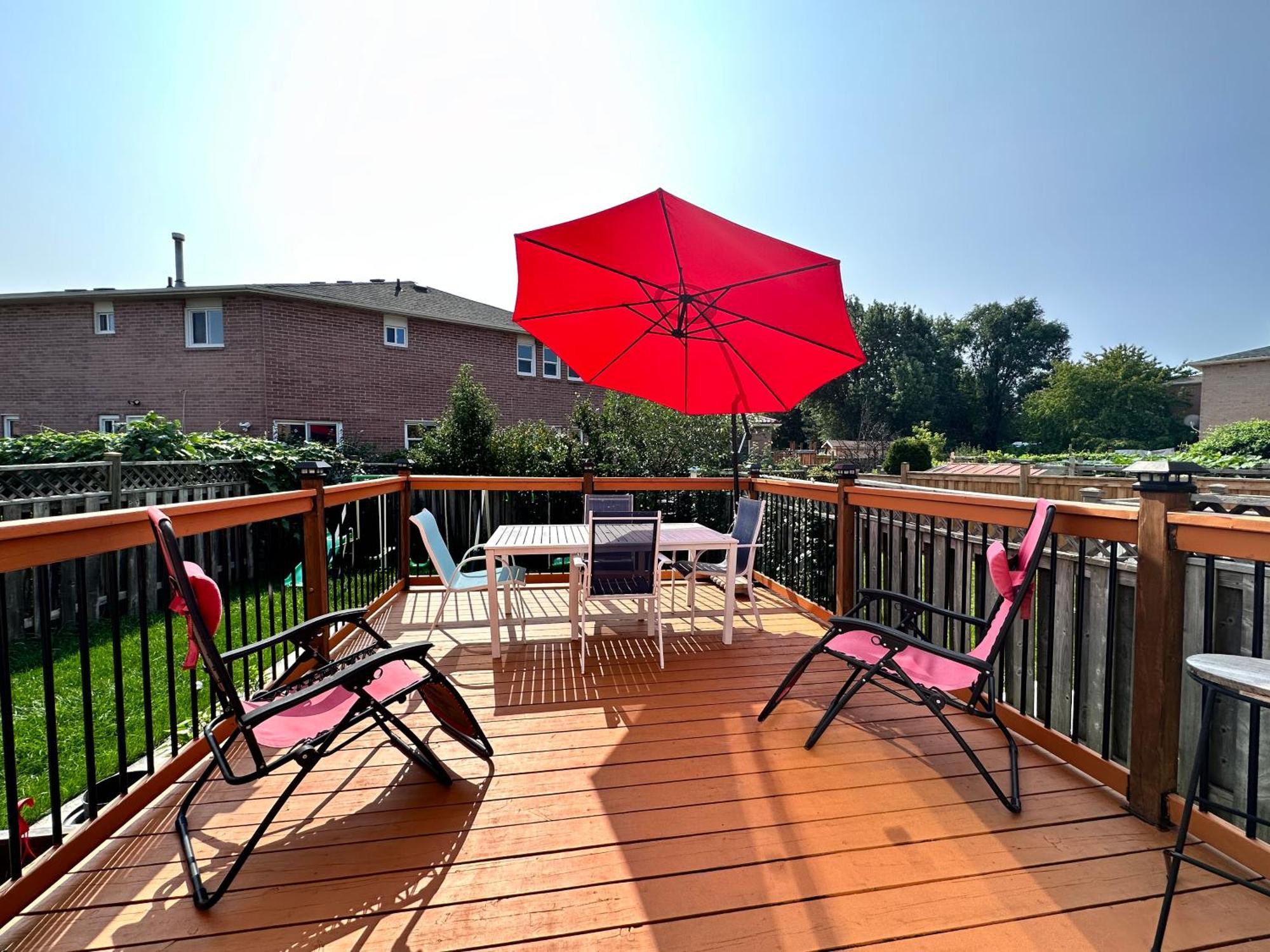 Luxury Homestay In Mississauga Near Square One Mall & Pearson Airport Екстериор снимка
